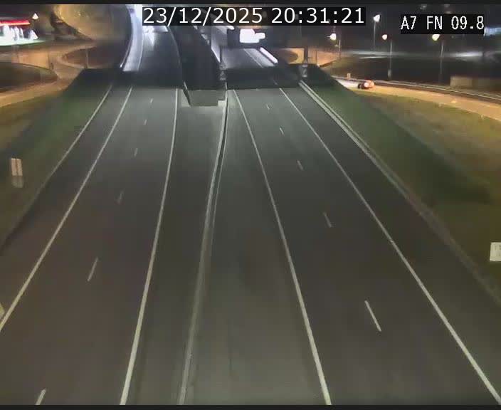 <h2>Caméra trafic Luxembourg - A7, Tunnel Gousselerbierg, sortie sud, direction rond-point Lorentzweiler (BK 9.9)</h2>
