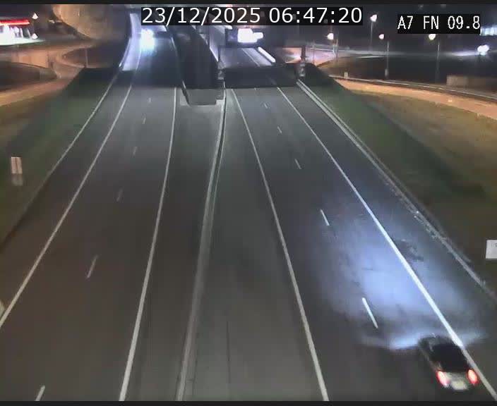 <h2>Caméra trafic Luxembourg - A7, Tunnel Gousselerbierg, sortie sud, direction rond-point Lorentzweiler (BK 9.9)</h2>