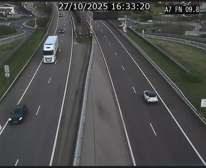 <h2>Caméra trafic Luxembourg - A7, Tunnel Gousselerbierg, sortie sud, direction rond-point Lorentzweiler (BK 9.9)</h2>