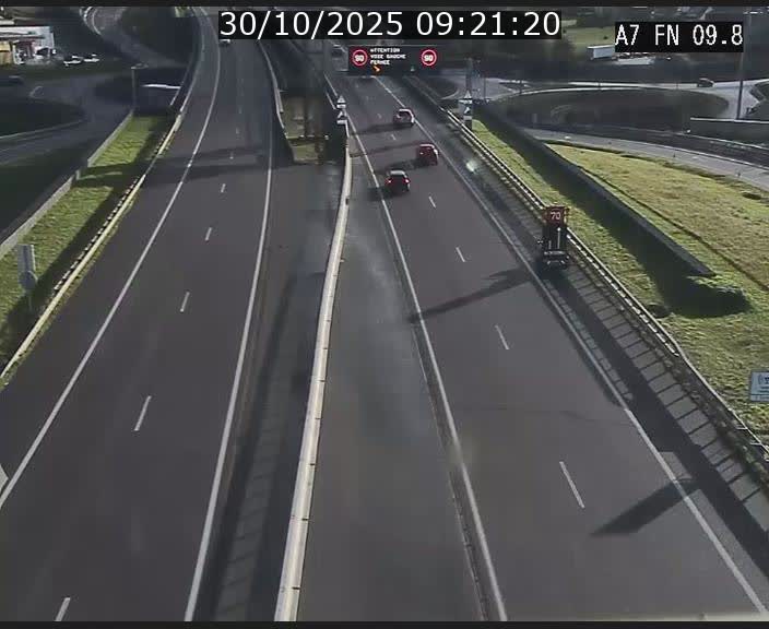 <h2>Caméra trafic Luxembourg - A7, Tunnel Gousselerbierg, sortie sud, direction rond-point Lorentzweiler (BK 9.9)</h2>