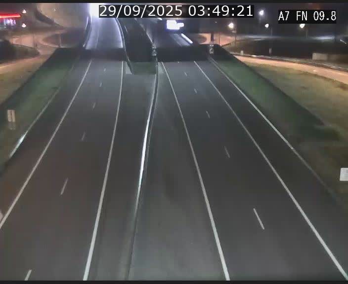 <h2>Caméra trafic Luxembourg - A7, Tunnel Gousselerbierg, sortie sud, direction rond-point Lorentzweiler (BK 9.9)</h2>