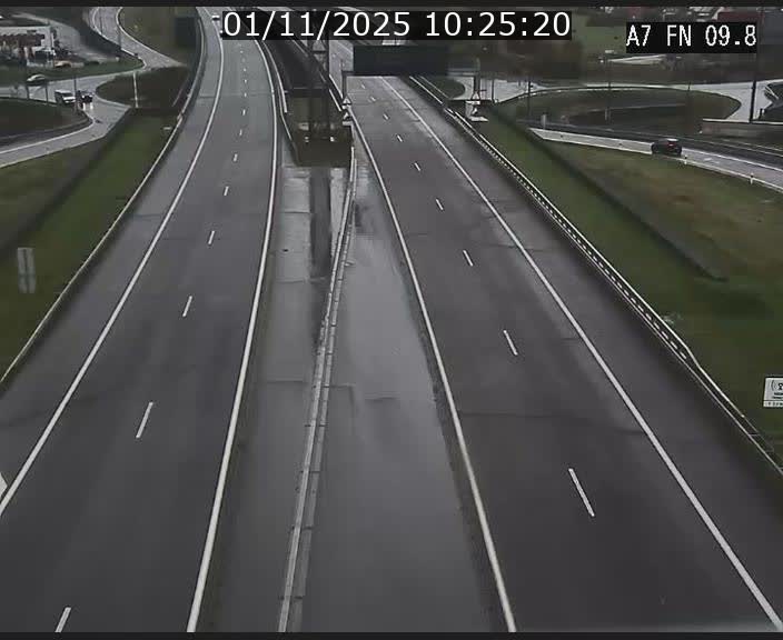 <h2>Caméra trafic Luxembourg - A7, Tunnel Gousselerbierg, sortie sud, direction rond-point Lorentzweiler (BK 9.9)</h2>