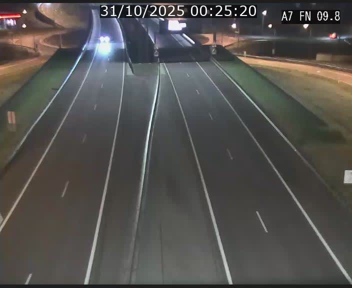 <h2>Caméra trafic Luxembourg - A7, Tunnel Gousselerbierg, sortie sud, direction rond-point Lorentzweiler (BK 9.9)</h2>