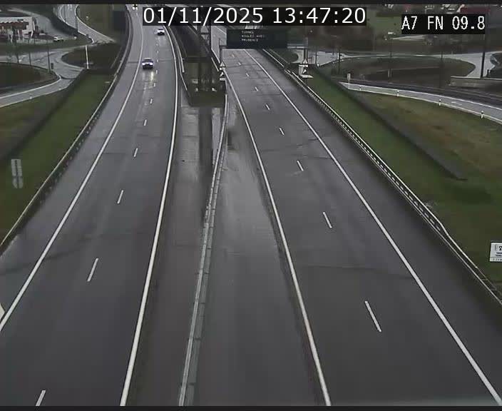 <h2>Caméra trafic Luxembourg - A7, Tunnel Gousselerbierg, sortie sud, direction rond-point Lorentzweiler (BK 9.9)</h2>