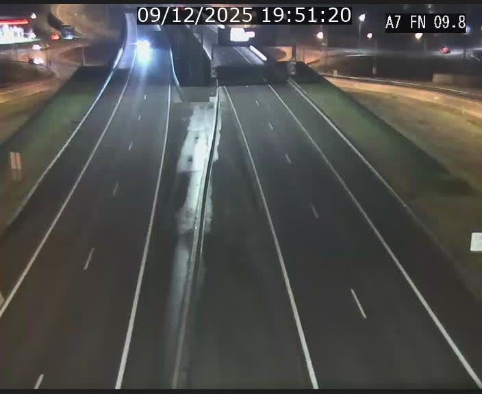 <h2>Caméra trafic Luxembourg - A7, Tunnel Gousselerbierg, sortie sud, direction rond-point Lorentzweiler (BK 9.9)</h2>