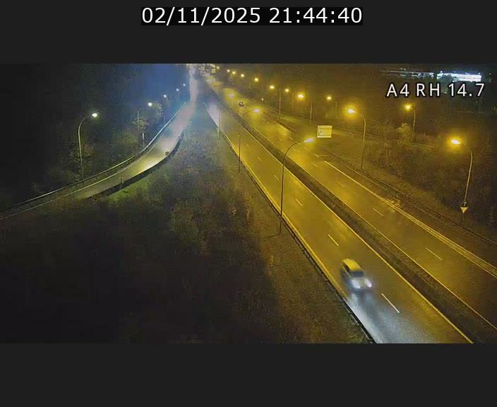 <h2>Traffic live webcam Luxembourg Jonction Lankelz - A4 - BK 14.7 - direction Luxembourg</h2>