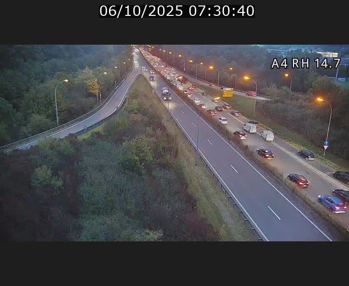 <h2>Traffic live webcam Luxembourg Jonction Lankelz - A4 - BK 14.7 - direction Luxembourg</h2>