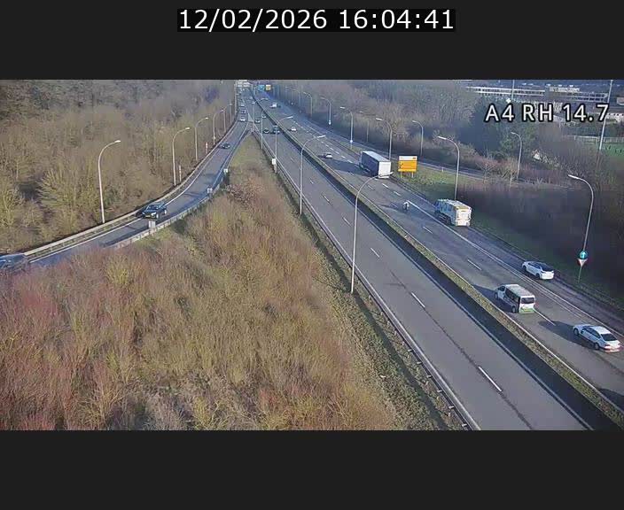 <h2>Traffic live webcam Luxembourg Jonction Lankelz - A4 - BK 14.7 - direction Luxembourg</h2>