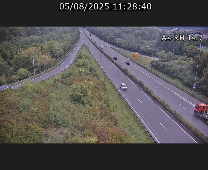<h2>Traffic live webcam Luxembourg Jonction Lankelz - A4 - BK 14.7 - direction Luxembourg</h2>