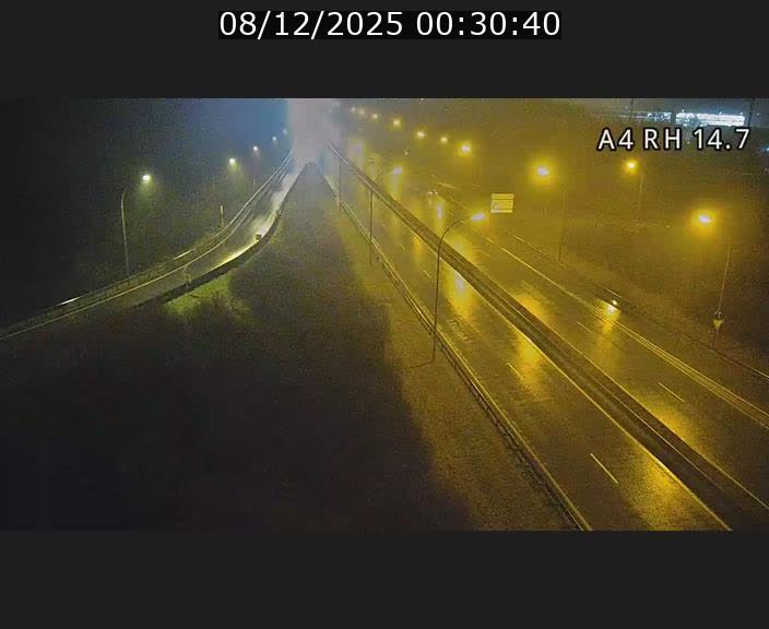 <h2>Traffic live webcam Luxembourg Jonction Lankelz - A4 - BK 14.7 - direction Luxembourg</h2>