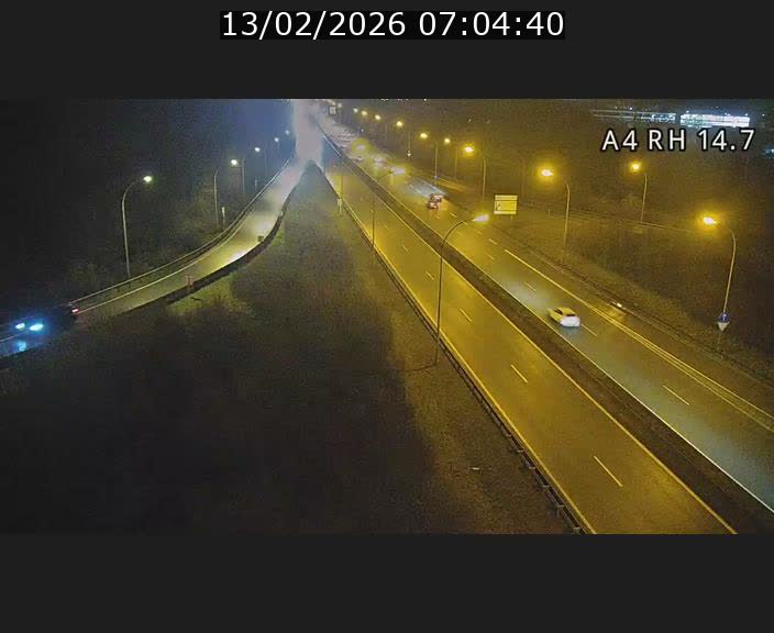 <h2>Traffic live webcam Luxembourg Jonction Lankelz - A4 - BK 14.7 - direction Luxembourg</h2>