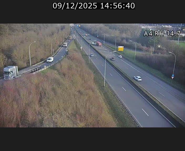 <h2>Traffic live webcam Luxembourg Jonction Lankelz - A4 - BK 14.7 - direction Luxembourg</h2>