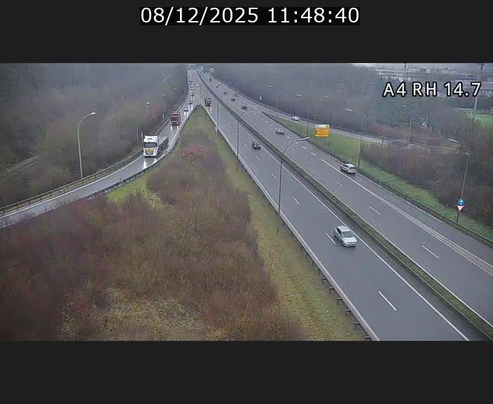 <h2>Traffic live webcam Luxembourg Jonction Lankelz - A4 - BK 14.7 - direction Luxembourg</h2>
