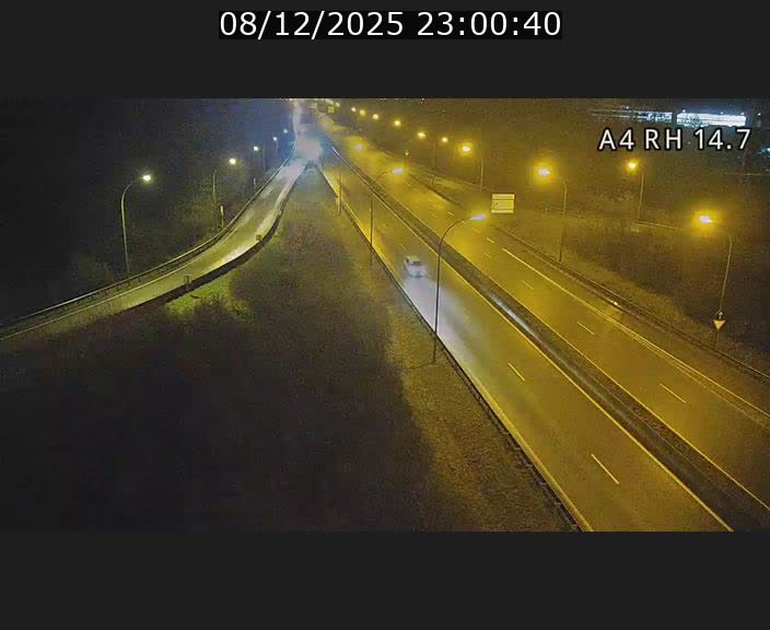 <h2>Traffic live webcam Luxembourg Jonction Lankelz - A4 - BK 14.7 - direction Luxembourg</h2>