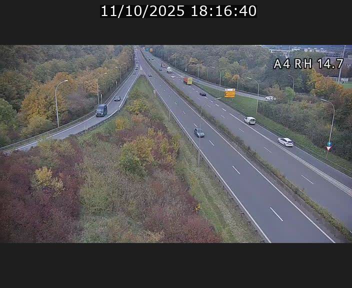 <h2>Traffic live webcam Luxembourg Jonction Lankelz - A4 - BK 14.7 - direction Luxembourg</h2>