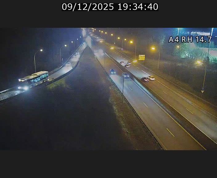 <h2>Traffic live webcam Luxembourg Jonction Lankelz - A4 - BK 14.7 - direction Luxembourg</h2>