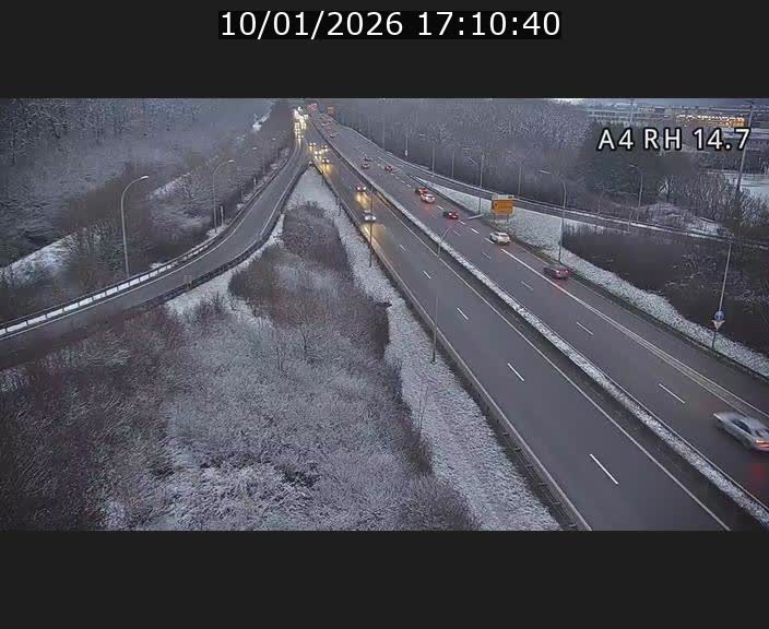 Traffic live webcam Luxembourg Jonction Lankelz - A4 - BK 14.7 - direction Luxembourg