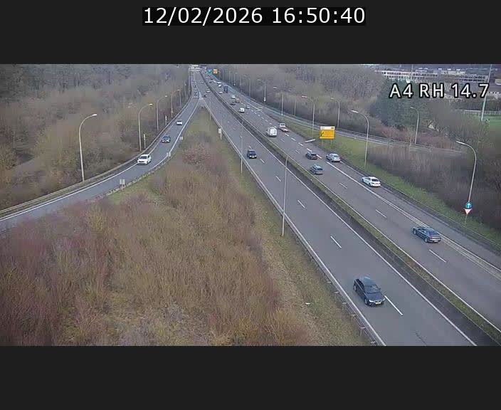 <h2>Traffic live webcam Luxembourg Jonction Lankelz - A4 - BK 14.7 - direction Luxembourg</h2>