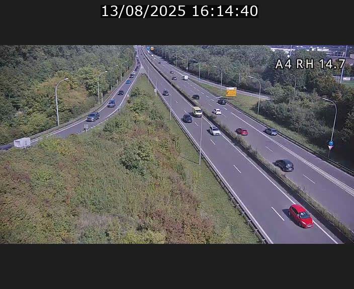 Traffic live webcam Luxembourg Jonction Lankelz - A4 - BK 14.7 - direction Luxembourg