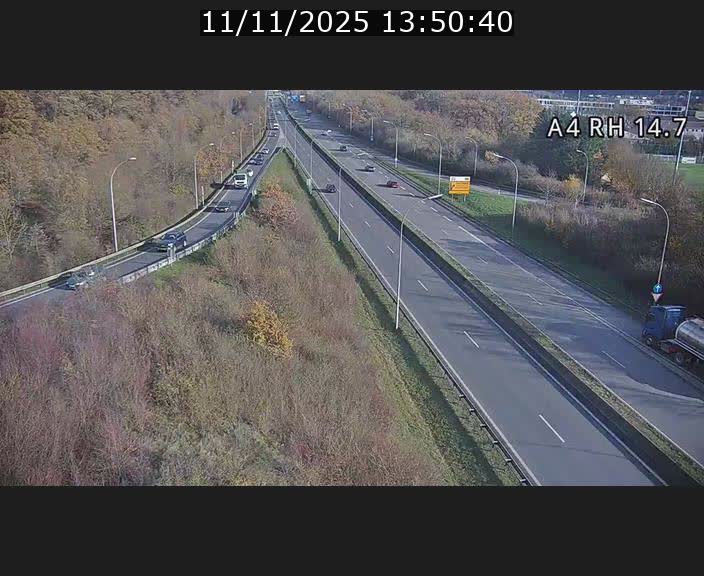 <h2>Traffic live webcam Luxembourg Jonction Lankelz - A4 - BK 14.7 - direction Luxembourg</h2>