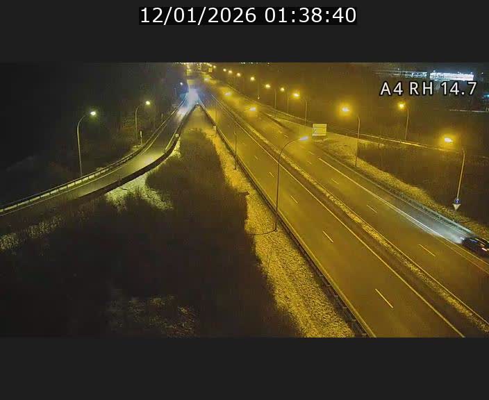 <h2>Traffic live webcam Luxembourg Jonction Lankelz - A4 - BK 14.7 - direction Luxembourg</h2>