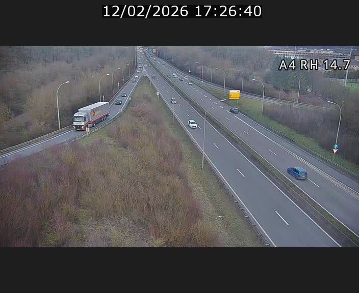 <h2>Traffic live webcam Luxembourg Jonction Lankelz - A4 - BK 14.7 - direction Luxembourg</h2>