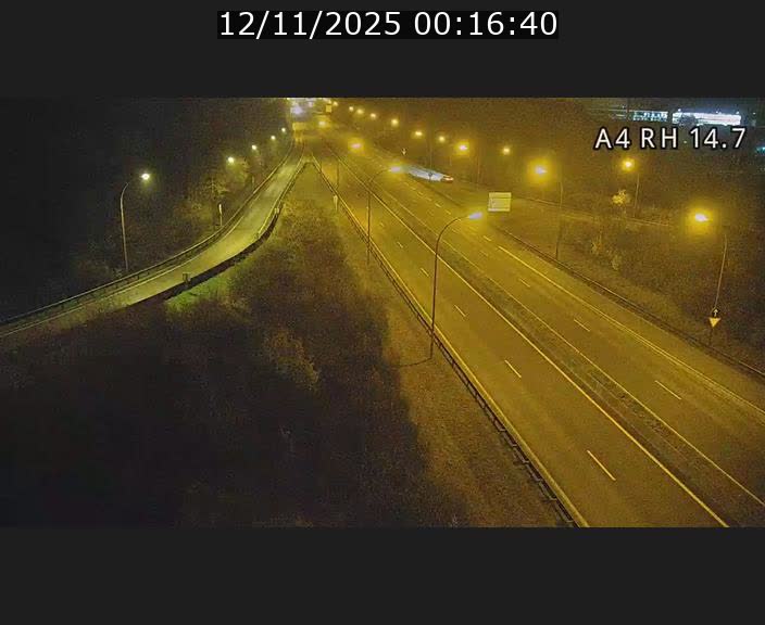 <h2>Traffic live webcam Luxembourg Jonction Lankelz - A4 - BK 14.7 - direction Luxembourg</h2>