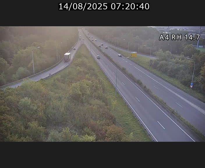 Traffic live webcam Luxembourg Jonction Lankelz - A4 - BK 14.7 - direction Luxembourg