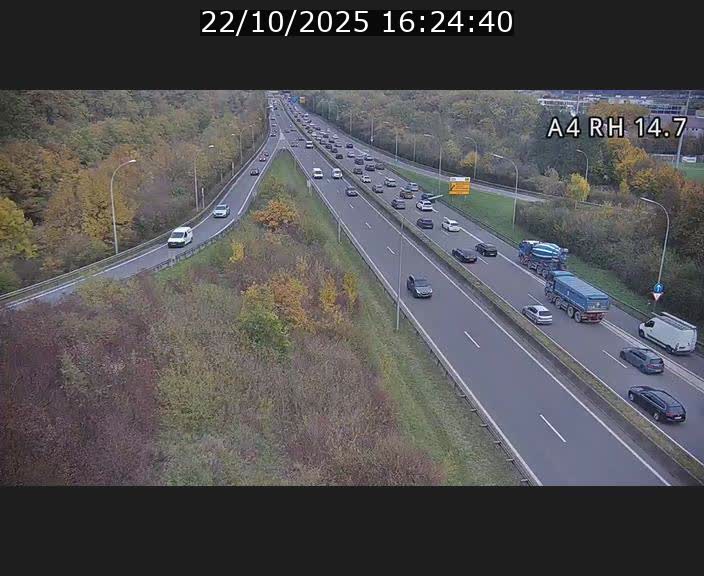 <h2>Traffic live webcam Luxembourg Jonction Lankelz - A4 - BK 14.7 - direction Luxembourg</h2>