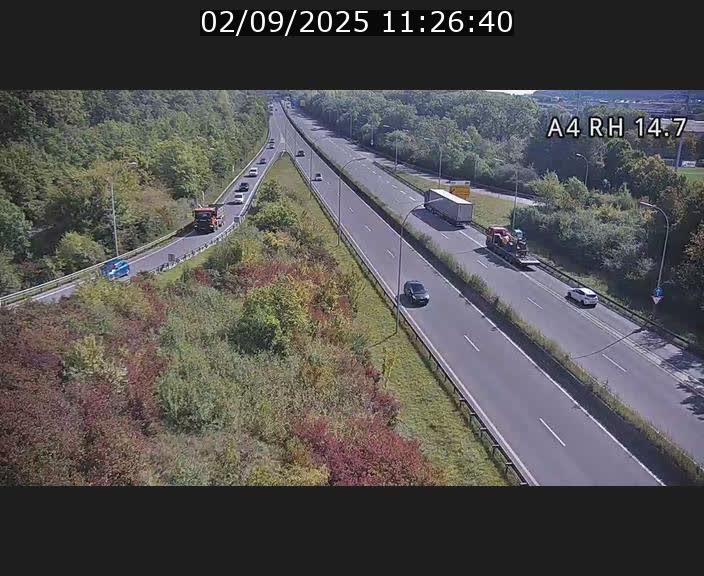 <h2>Traffic live webcam Luxembourg Jonction Lankelz - A4 - BK 14.7 - direction Luxembourg</h2>