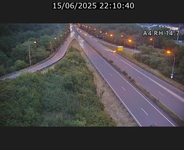 Traffic live webcam Luxembourg Jonction Lankelz - A4 - BK 14.7 - direction Luxembourg