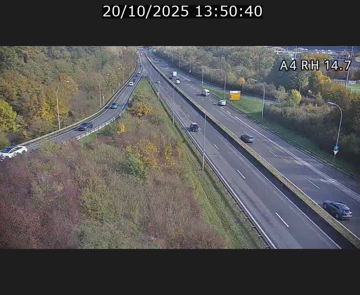 <h2>Traffic live webcam Luxembourg Jonction Lankelz - A4 - BK 14.7 - direction Luxembourg</h2>