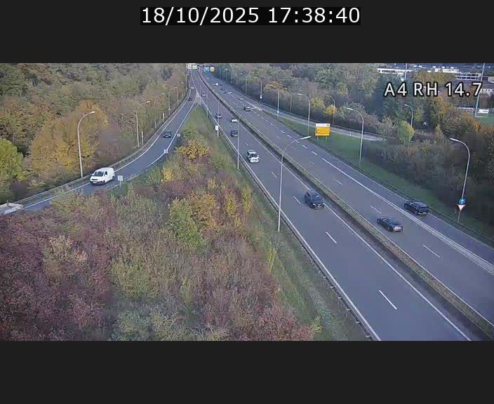 <h2>Traffic live webcam Luxembourg Jonction Lankelz - A4 - BK 14.7 - direction Luxembourg</h2>