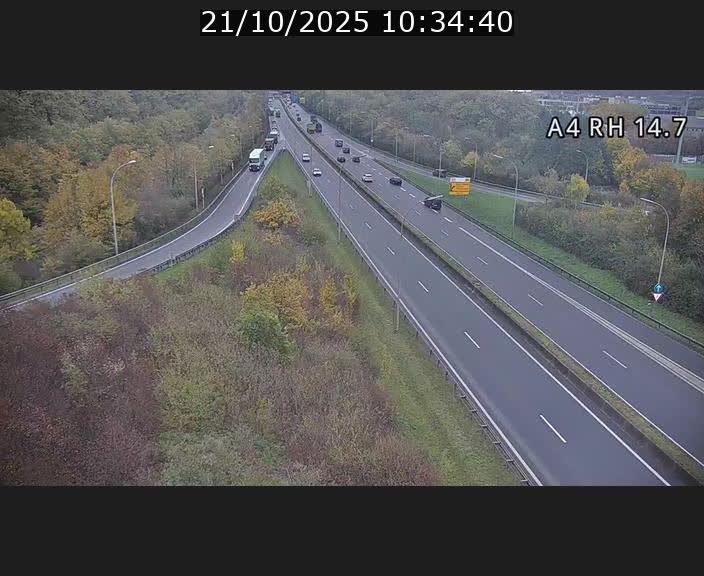 <h2>Traffic live webcam Luxembourg Jonction Lankelz - A4 - BK 14.7 - direction Luxembourg</h2>