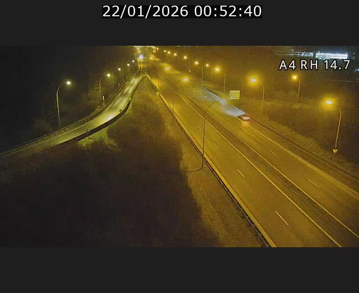 <h2>Traffic live webcam Luxembourg Jonction Lankelz - A4 - BK 14.7 - direction Luxembourg</h2>