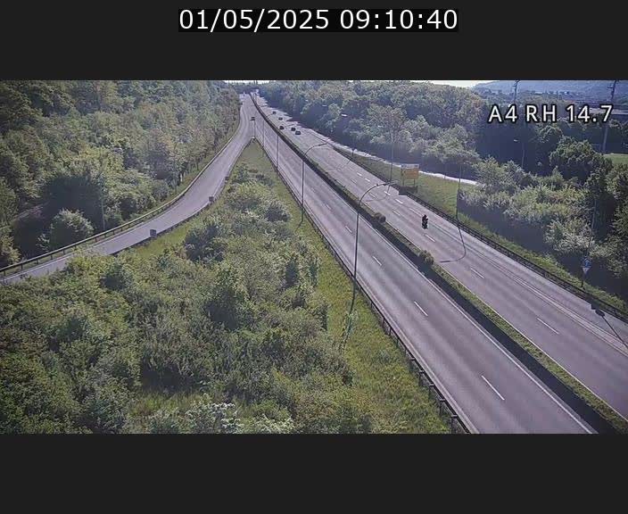 Traffic live webcam Luxembourg Jonction Lankelz - A4 - BK 14.7 - direction Luxembourg
