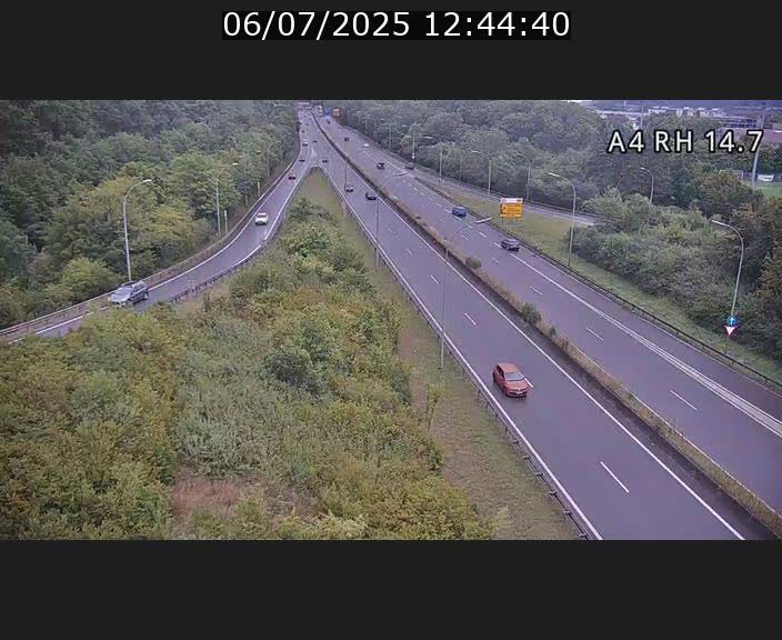Traffic live webcam Luxembourg Jonction Lankelz - A4 - BK 14.7 - direction Luxembourg
