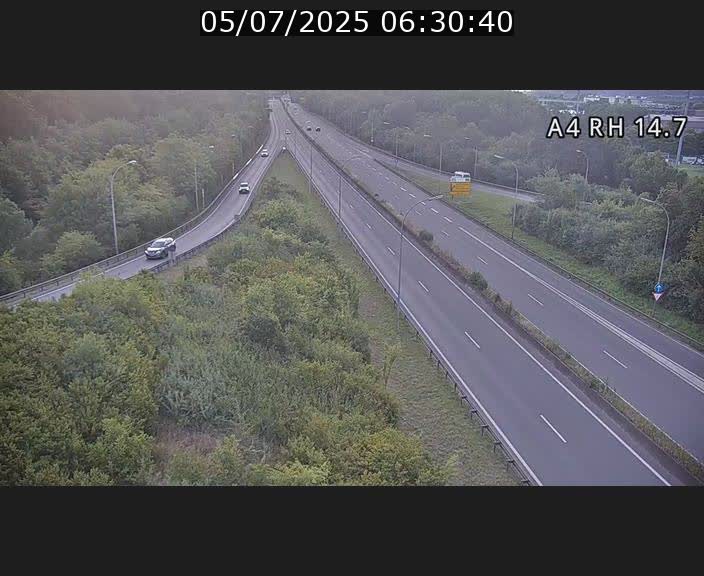 Traffic live webcam Luxembourg Jonction Lankelz - A4 - BK 14.7 - direction Luxembourg