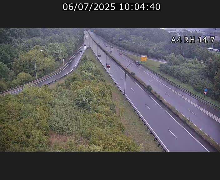 Traffic live webcam Luxembourg Jonction Lankelz - A4 - BK 14.7 - direction Luxembourg