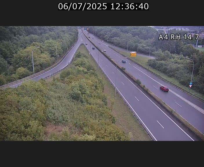 Traffic live webcam Luxembourg Jonction Lankelz - A4 - BK 14.7 - direction Luxembourg