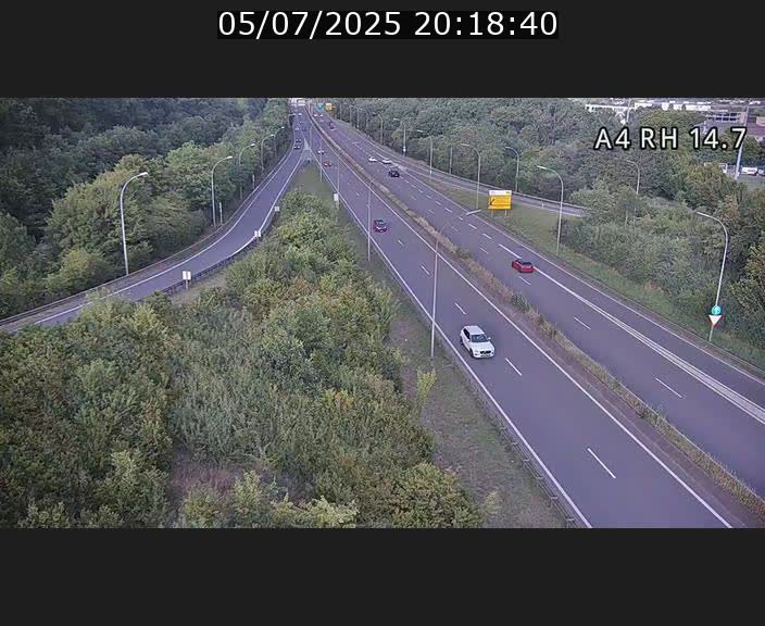 Traffic live webcam Luxembourg Jonction Lankelz - A4 - BK 14.7 - direction Luxembourg