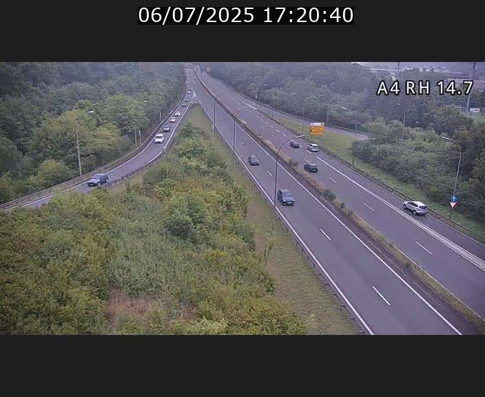 Traffic live webcam Luxembourg Jonction Lankelz - A4 - BK 14.7 - direction Luxembourg