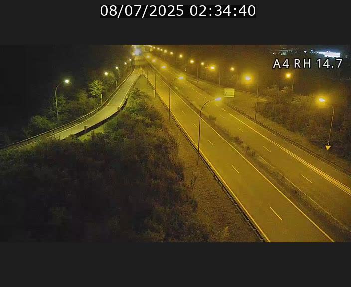 Traffic live webcam Luxembourg Jonction Lankelz - A4 - BK 14.7 - direction Luxembourg