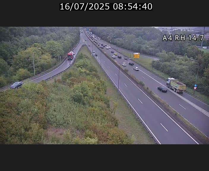 Traffic live webcam Luxembourg Jonction Lankelz - A4 - BK 14.7 - direction Luxembourg
