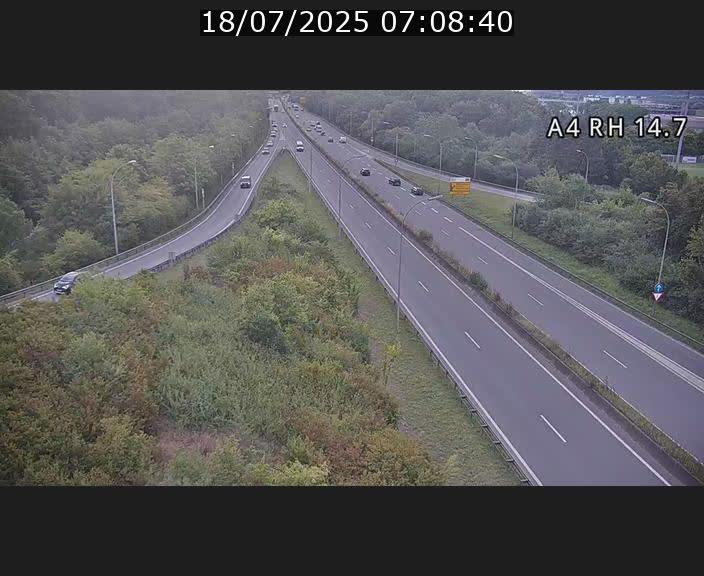 Traffic live webcam Luxembourg Jonction Lankelz - A4 - BK 14.7 - direction Luxembourg