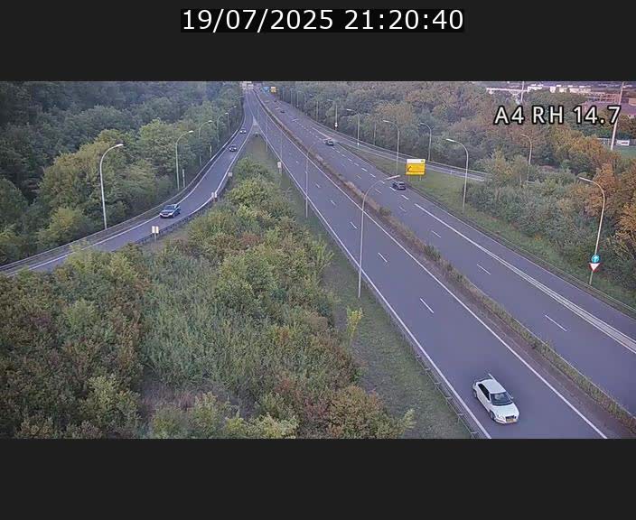 Traffic live webcam Luxembourg Jonction Lankelz - A4 - BK 14.7 - direction Luxembourg
