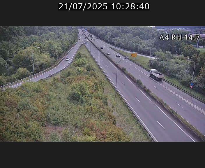 Traffic live webcam Luxembourg Jonction Lankelz - A4 - BK 14.7 - direction Luxembourg