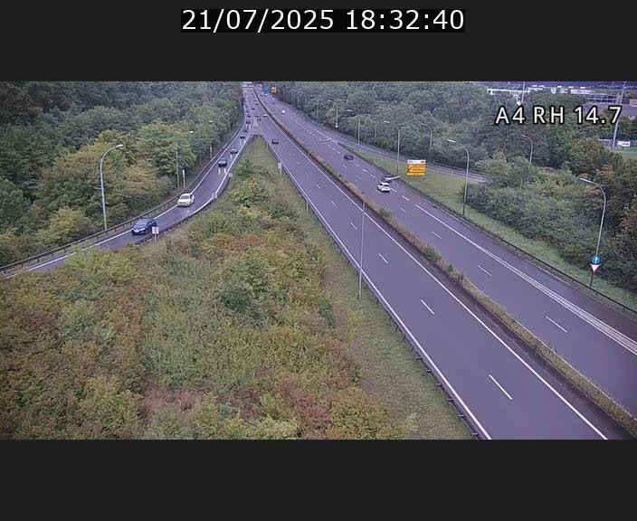 Traffic live webcam Luxembourg Jonction Lankelz - A4 - BK 14.7 - direction Luxembourg