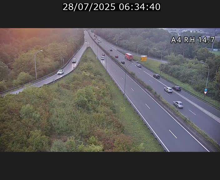 Traffic live webcam Luxembourg Jonction Lankelz - A4 - BK 14.7 - direction Luxembourg