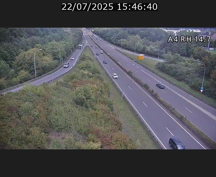 Traffic live webcam Luxembourg Jonction Lankelz - A4 - BK 14.7 - direction Luxembourg